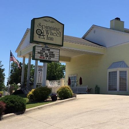 Spinning Wheel Inn Branson Exterior foto