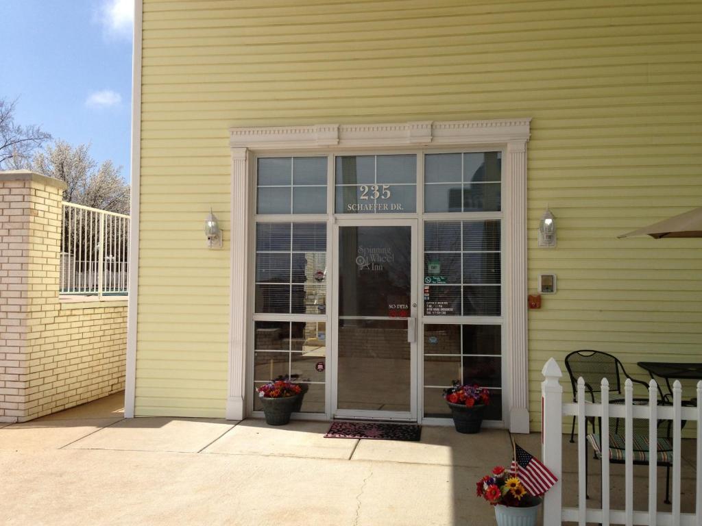 Spinning Wheel Inn Branson Exterior foto